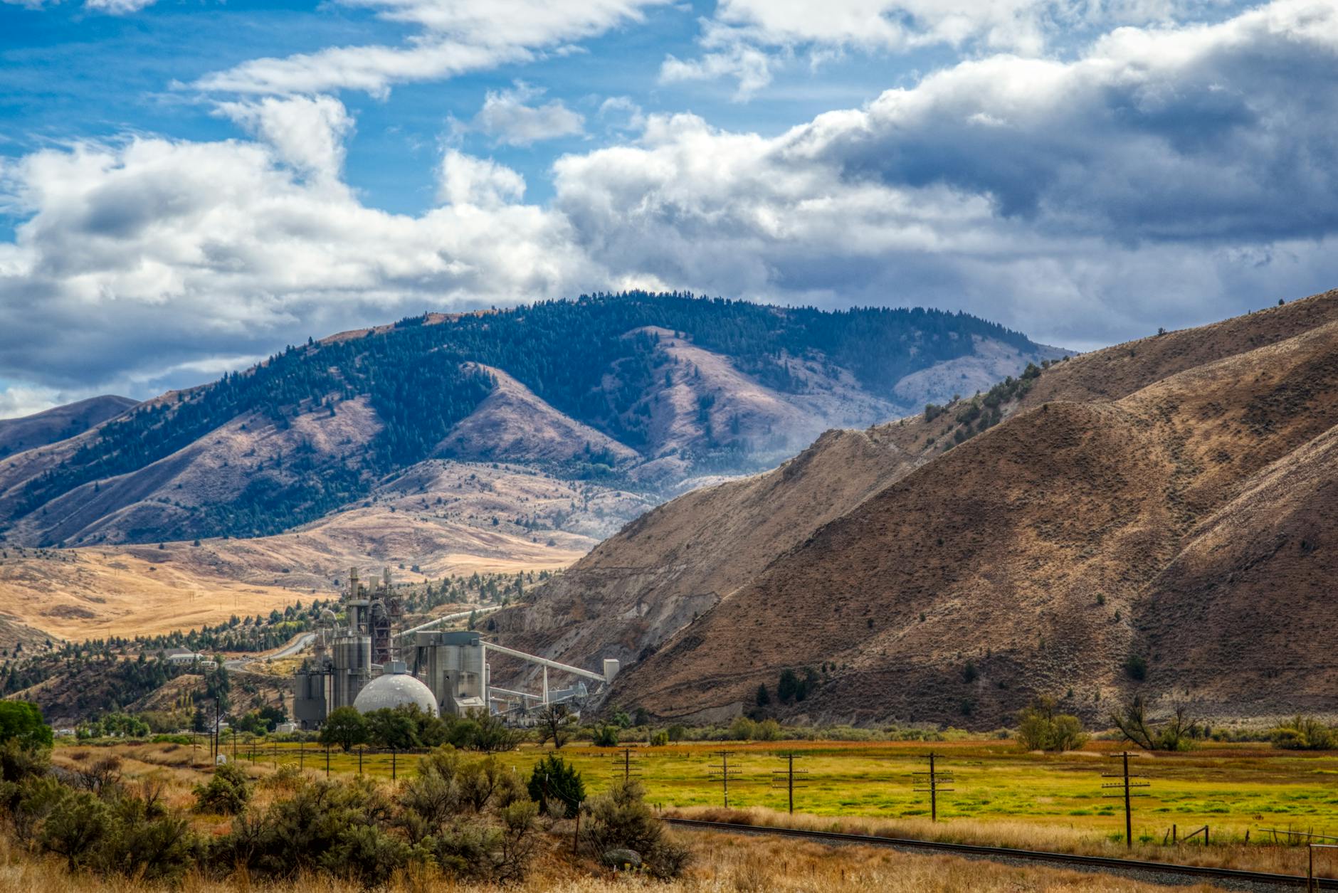 Avatar Vehicle CGI Versus Marvel Cinematic Universe Aircraft Design