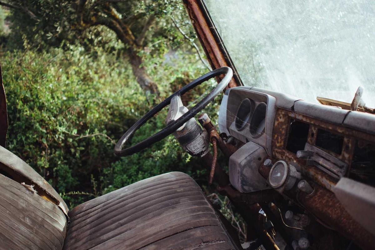 Common Challenges When Watching Foreign-Language Thrillers