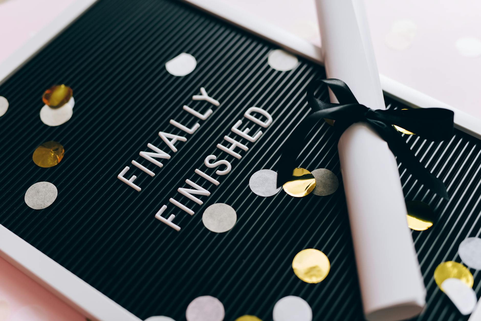 How Does Red's Journey Complete The Shawshank Redemption Story?