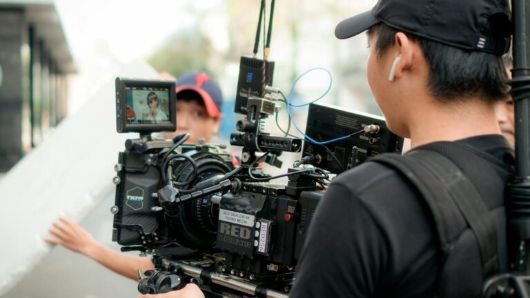 How to Break into Filmmaking: Tips for Aspiring Creatives - Featured image