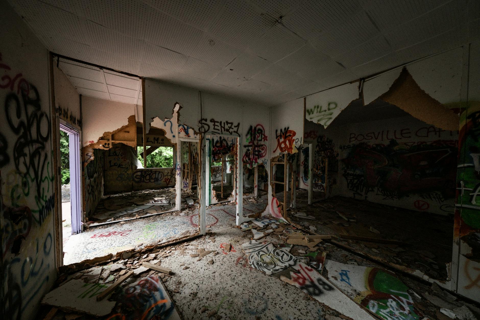 Independent and Art House Mystery Films to Watch in 2025