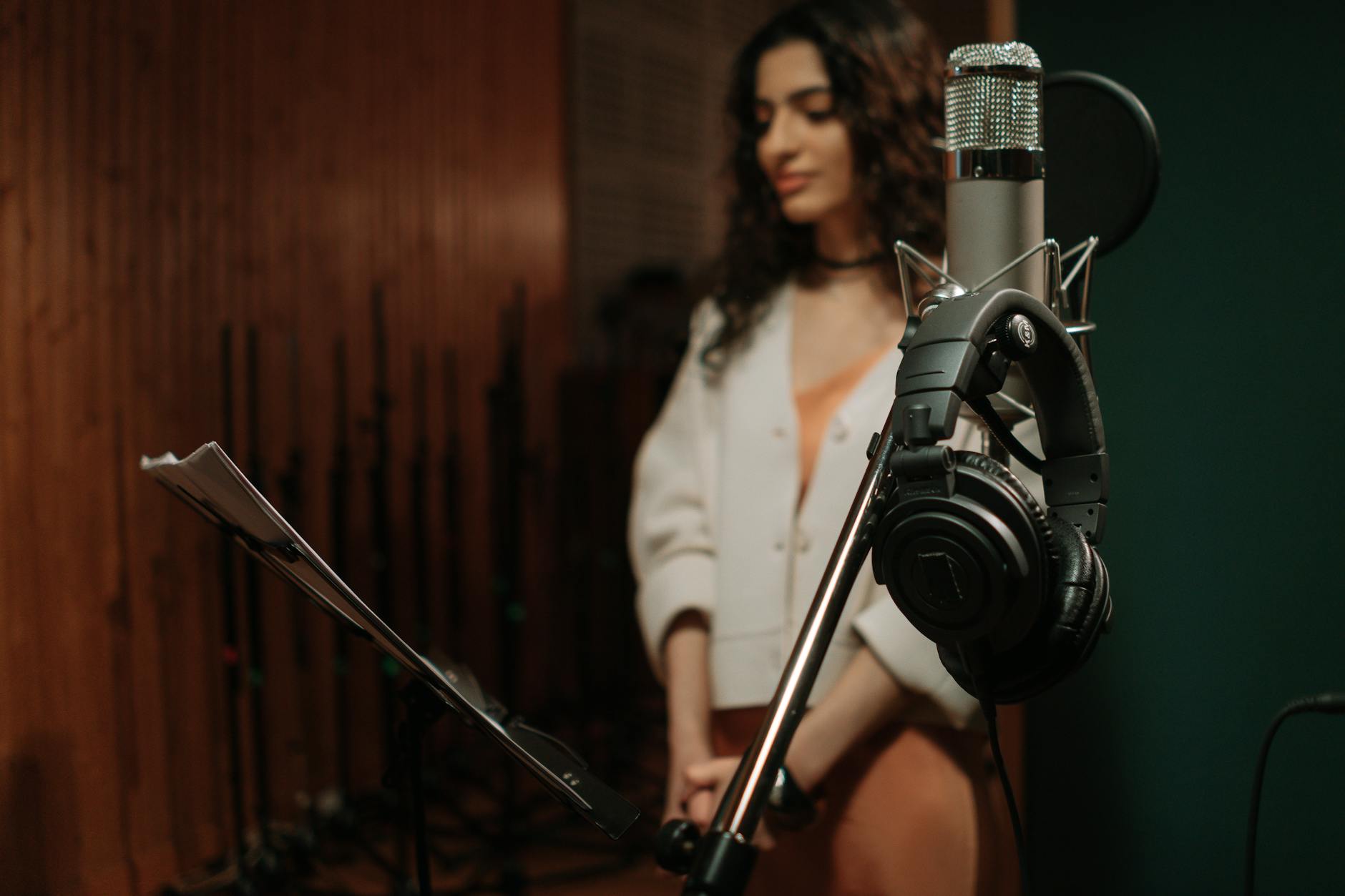 Leonardo DiCaprio's Track Record with War and Historical Films