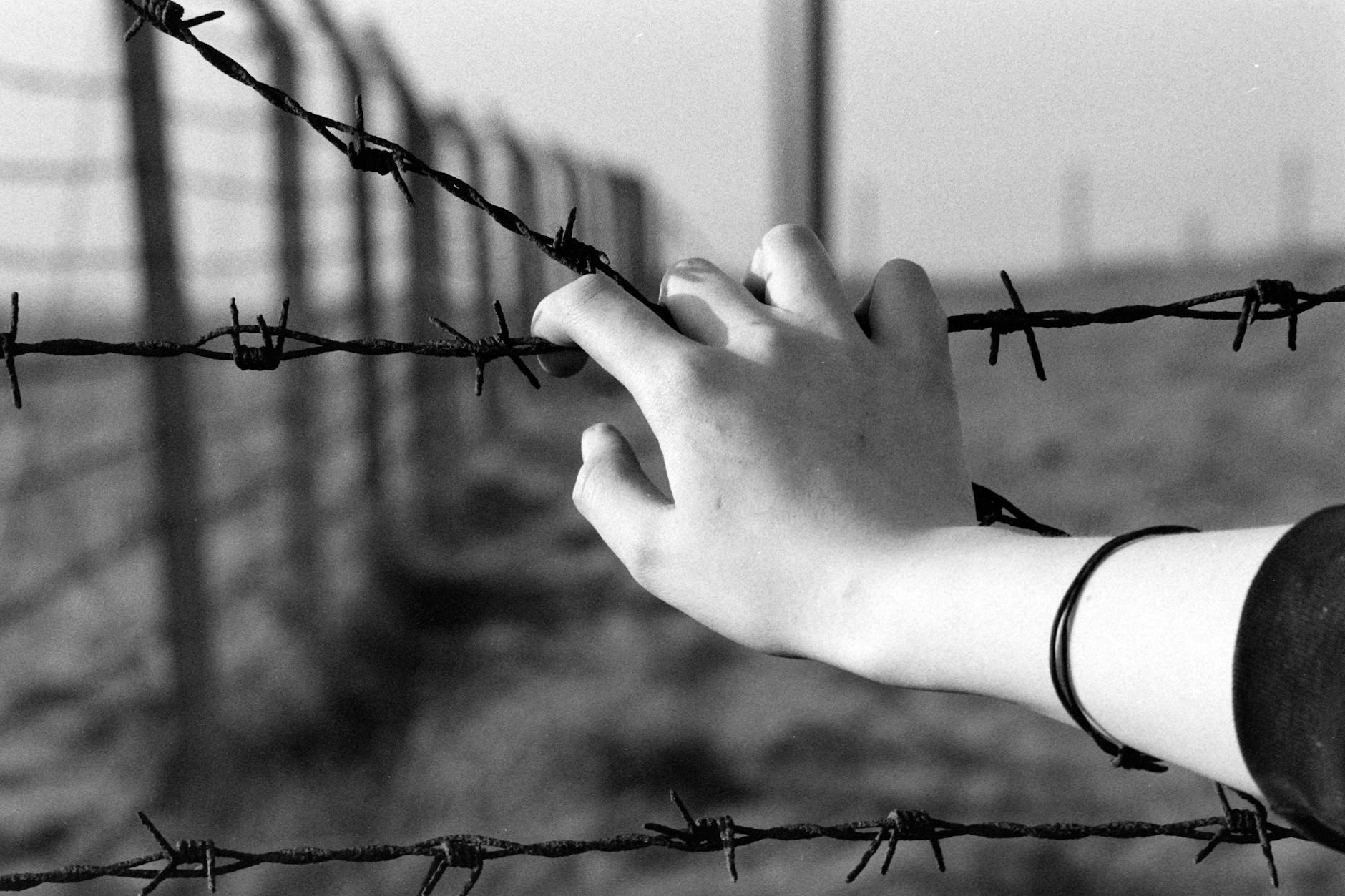 Psychological Principles Behind Tension-Building Edits