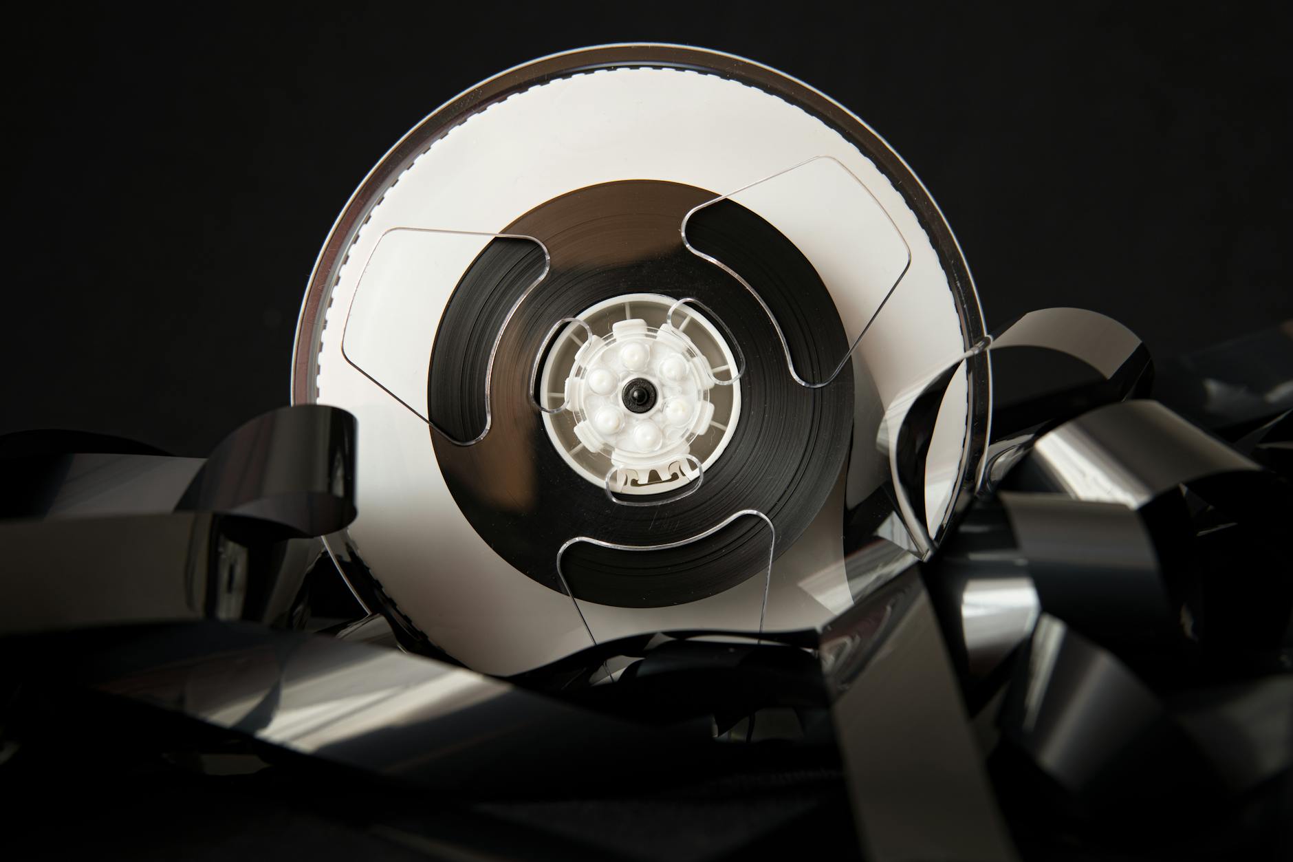 Symbolic Elements and Visual Storytelling in the Hospital Scene