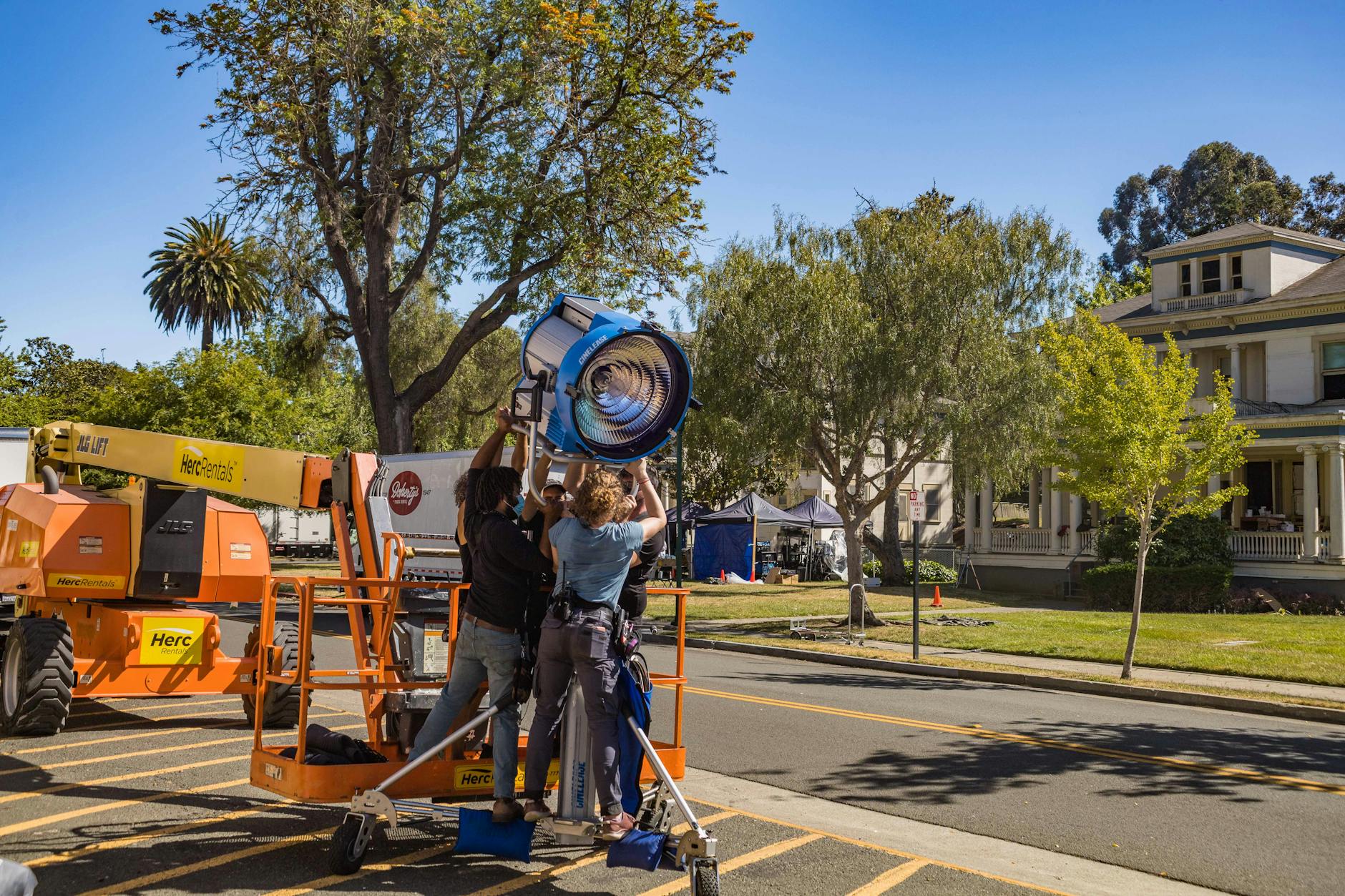 Technical Challenges and Common Issues in Digital Film Production