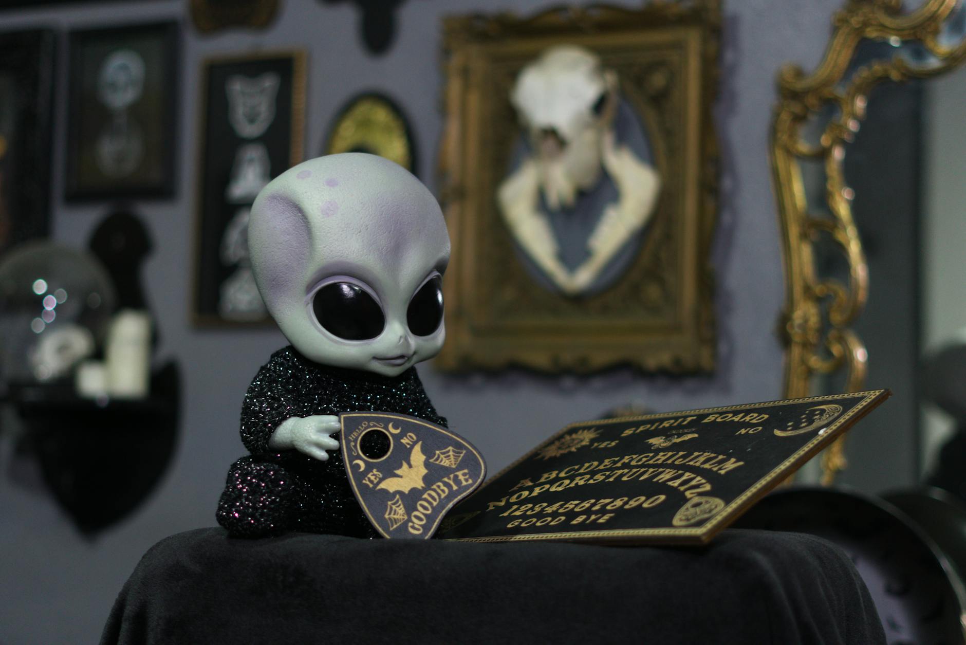 The Symbolic Meaning of Bicycles in Alien Encounter Films