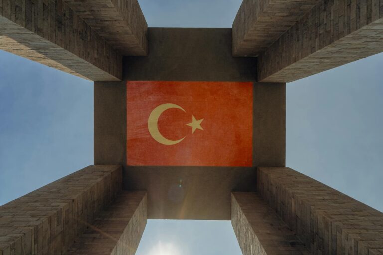 What Are the Most Famous Star Wars Actors of All Time? - Featured image