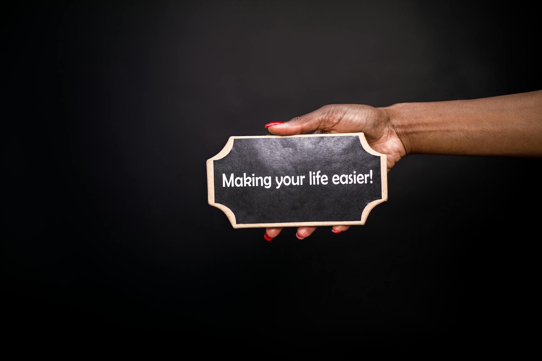 What Makes a Movie Uplifting for Virtual Group Audiences?