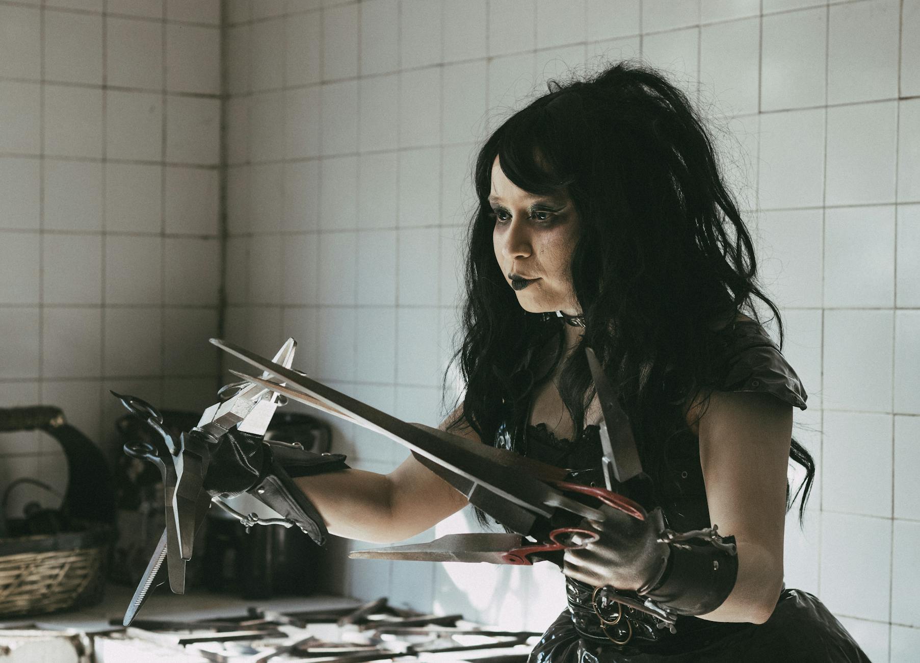 What Makes Horror Anthologies Different from Traditional Scary Movies?