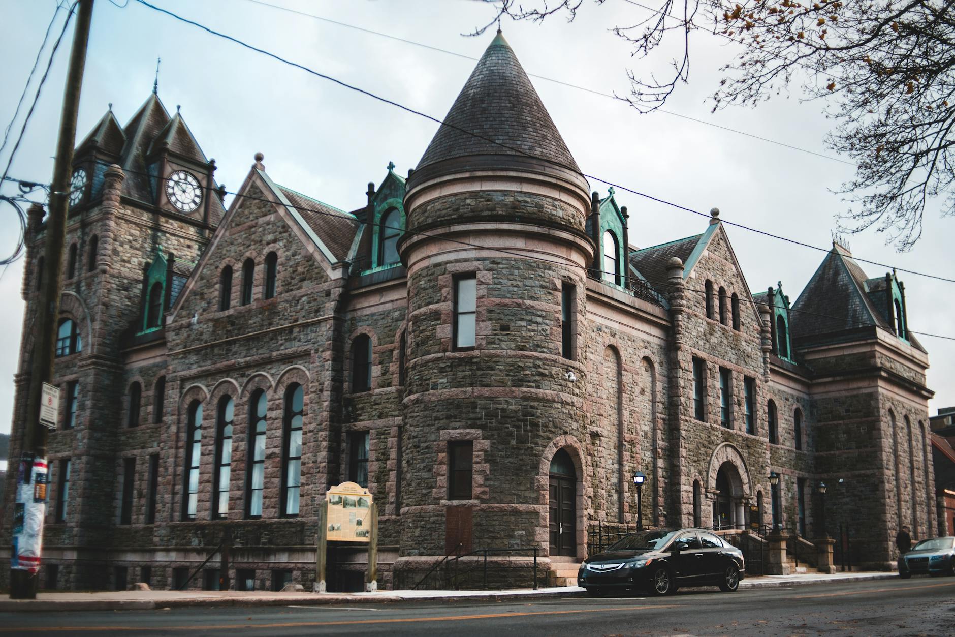 Why Are Film Trivia Quizzes So Popular Among Movie Enthusiasts?