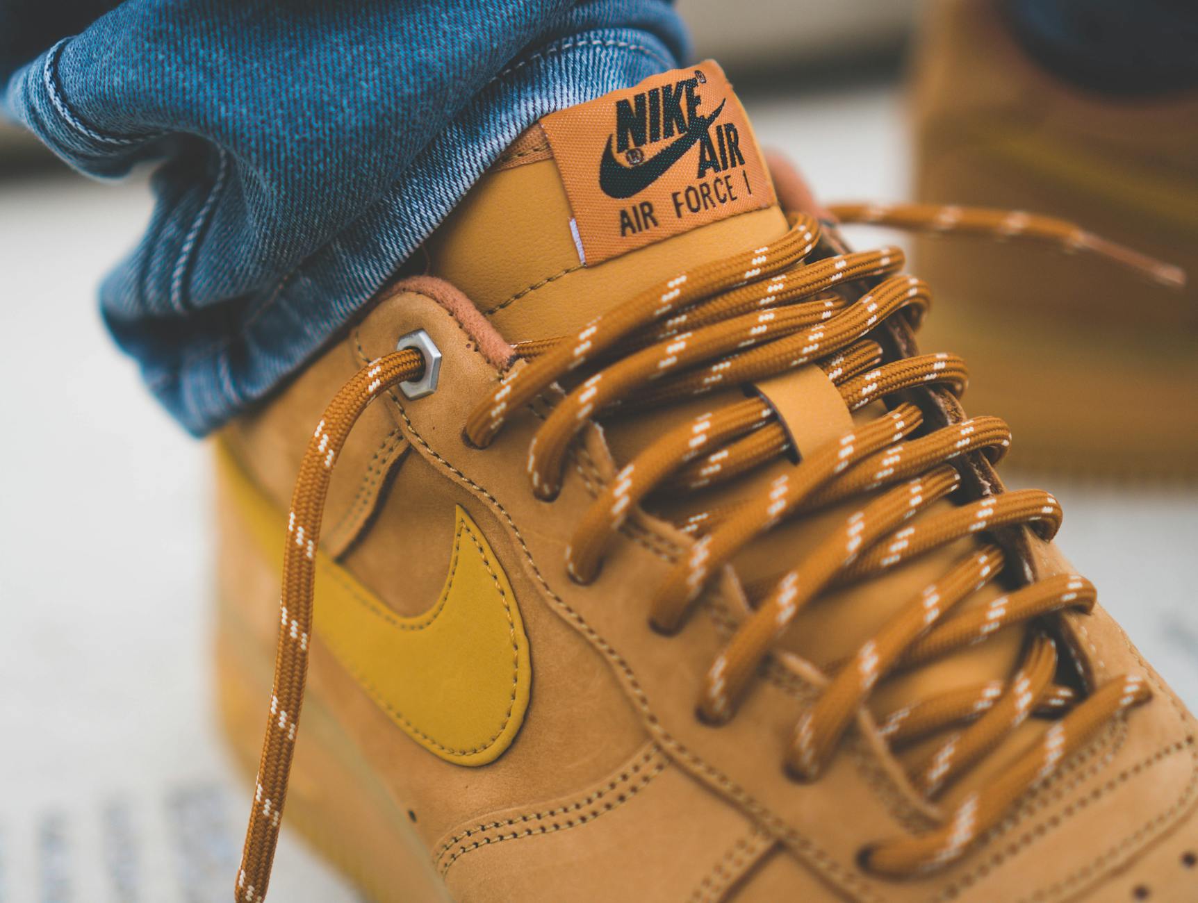 How Do Critics Identify Films With Multiple Oscar Nomination Potential?