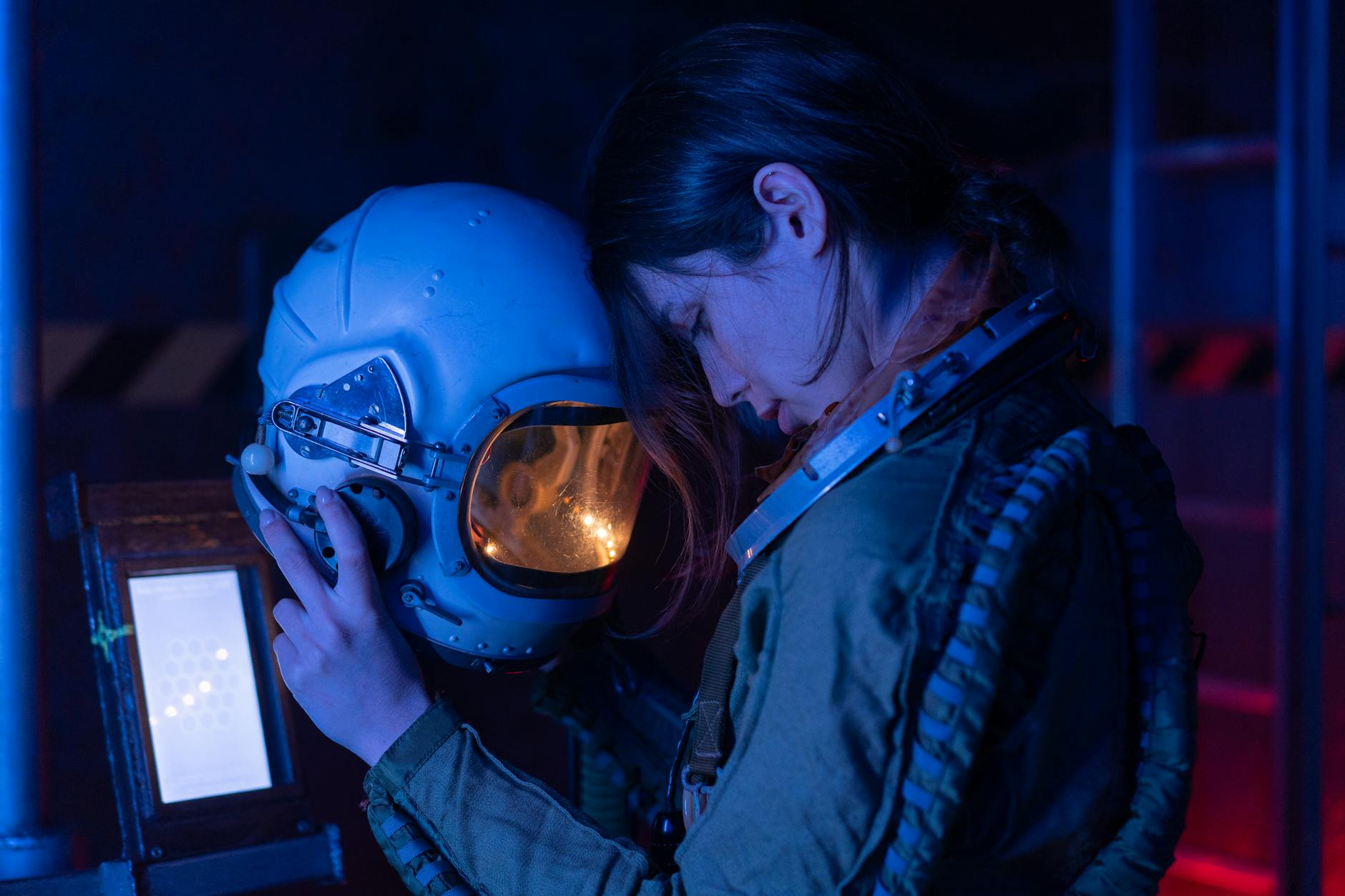 How Interstellar's B+ CinemaScore Compares to Nolan's Other Films