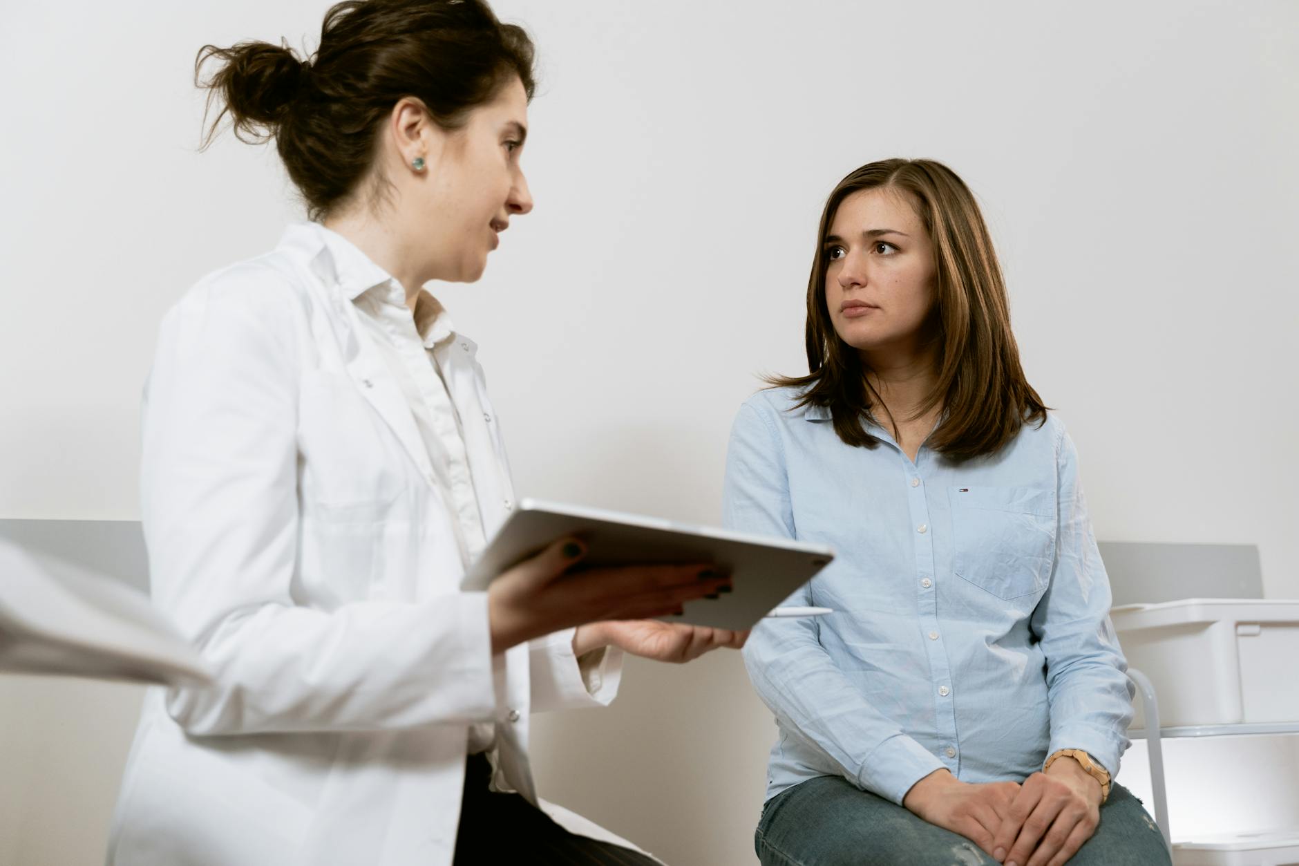 Streaming Platforms as Curators of Medical Entertainment