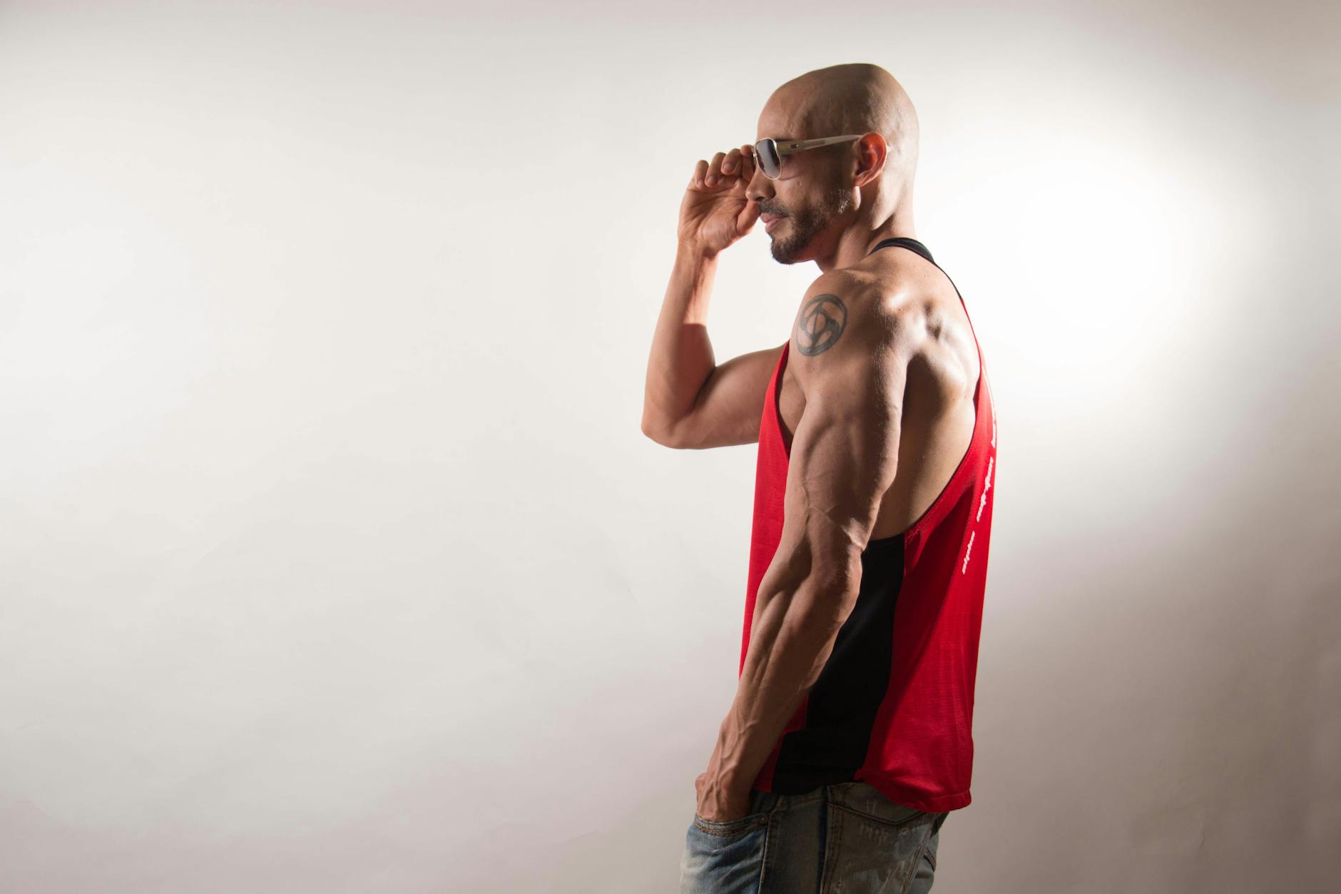 What Defines a Strong Opening Hook in Contemporary Cinema?