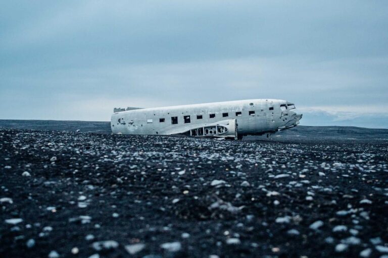 Hamnet Review Shakespeare-inspired - Hamnet Review: Is The Shakespeare-Inspired Drama Worth Watching?