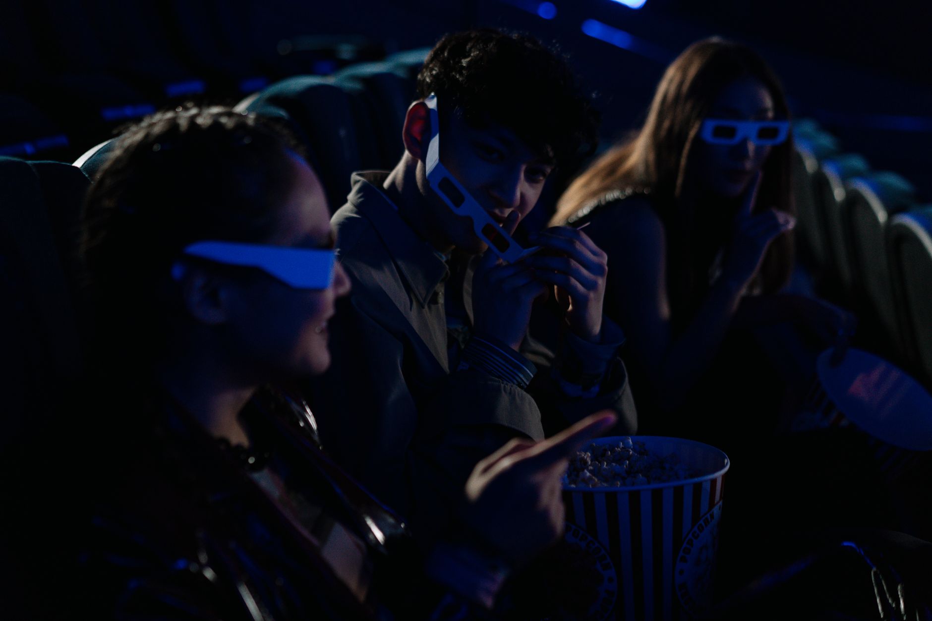 Movie Talk and Film Reviews: Critical Analysis for Cinema Lovers - Featured image