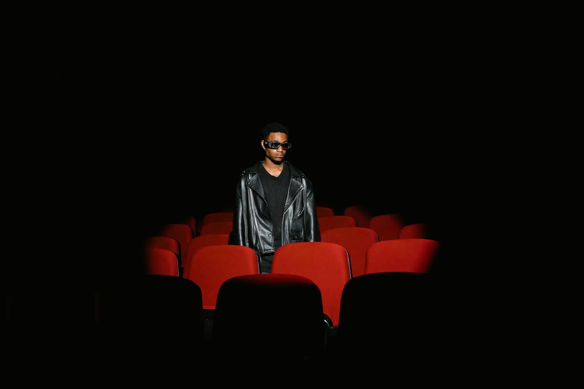 Tone, Atmosphere, and the Psychological Experience of Viewing