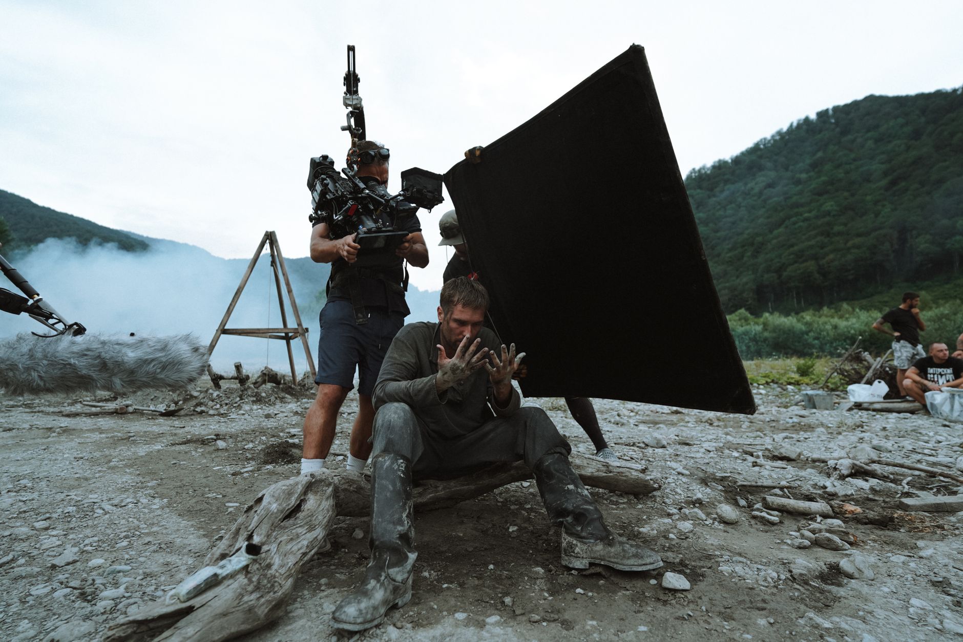 Why Actors Take Uncredited Movie Cameo Roles - Featured image