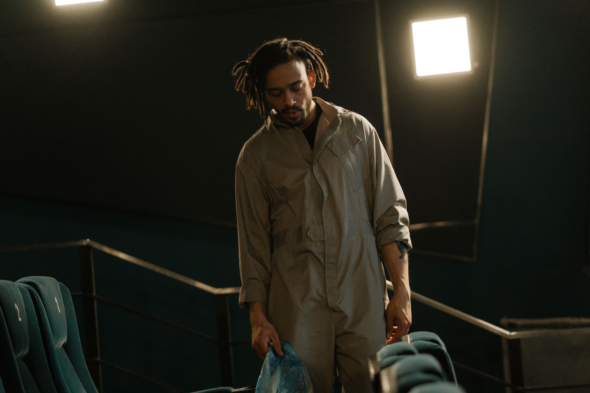 Best TV Shows on BBC Select Right Now: Series Worth Streaming This Month - Featured image