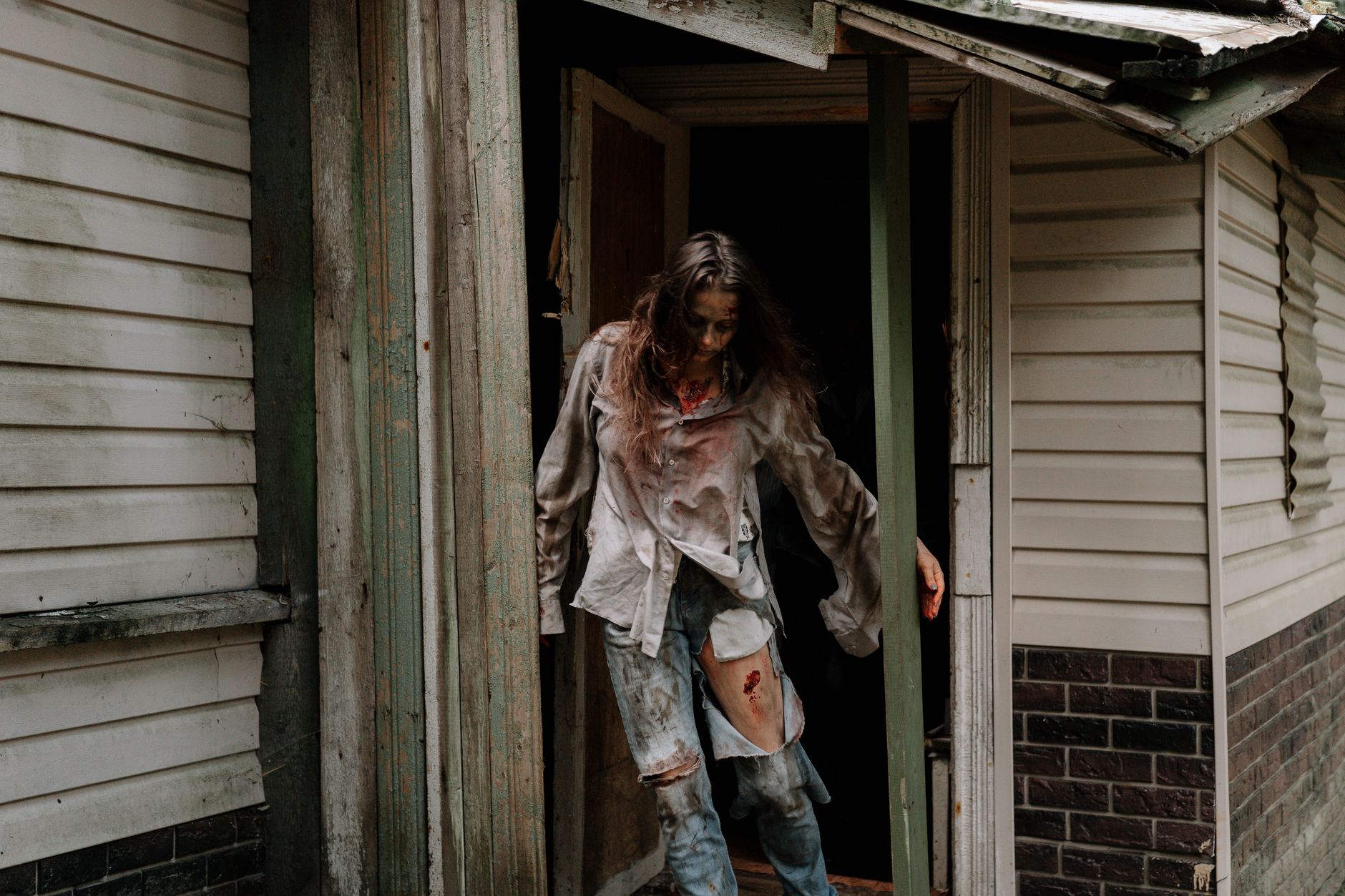 Evil Dead Burn Movie Cast: Souheila Yacoub and Hunter Doohan and Their Roles - Featured image