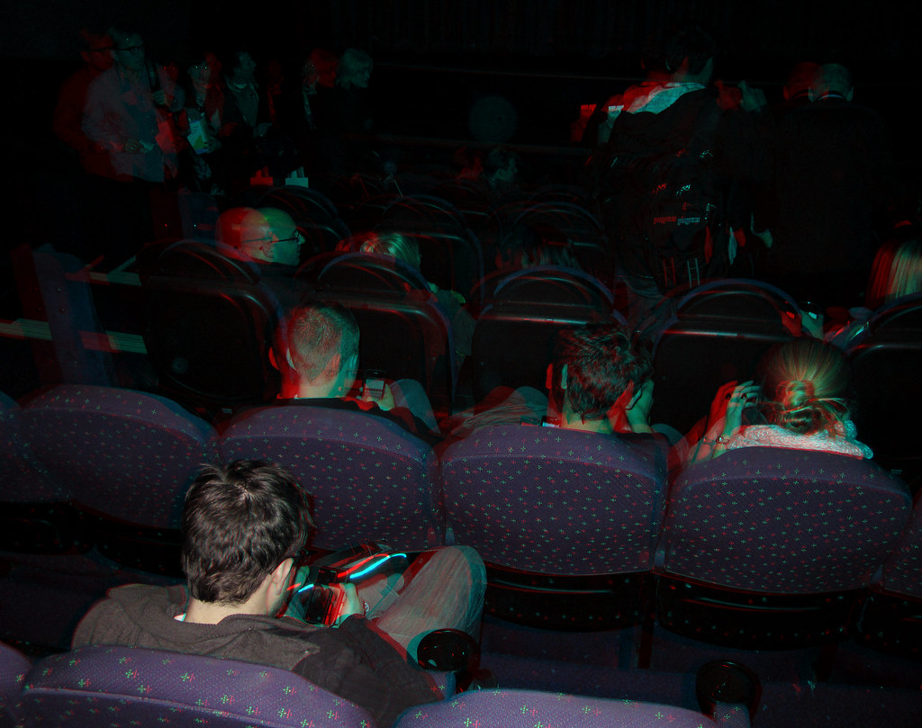 Movie Tech Guide: Open Captions vs Closed Captions at Movie Theaters: How Each System Works - Featured image