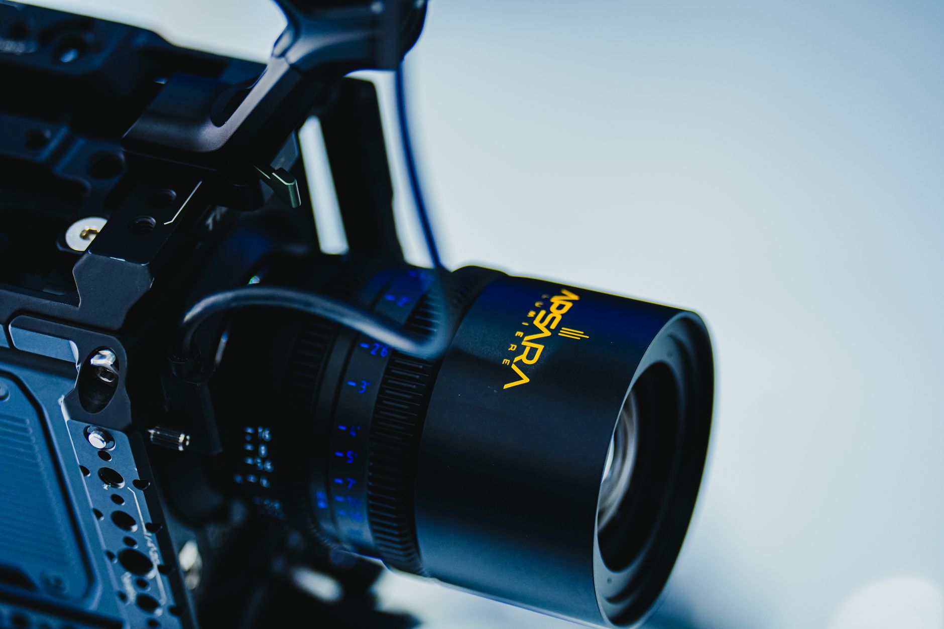 Movie Tech Guide: Why Do Dark Streaming Scenes Look Blocky? Movie Compression Explained - Featured image