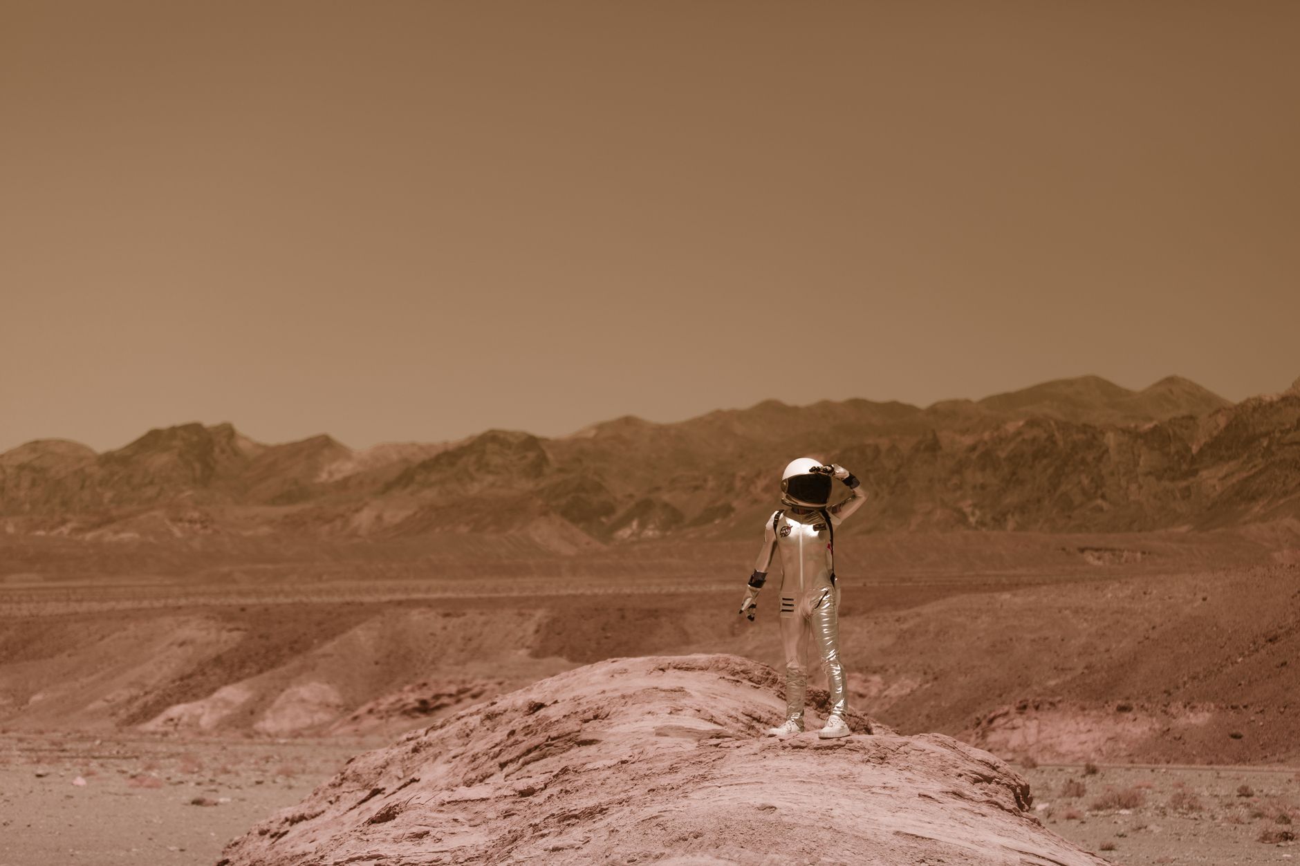 The Martian Book vs. Movie: Which Survival Problems Get the Most Attention? - Featured image